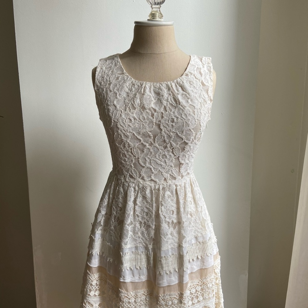 Miss Me Sleeveless Lace Tiered Dress